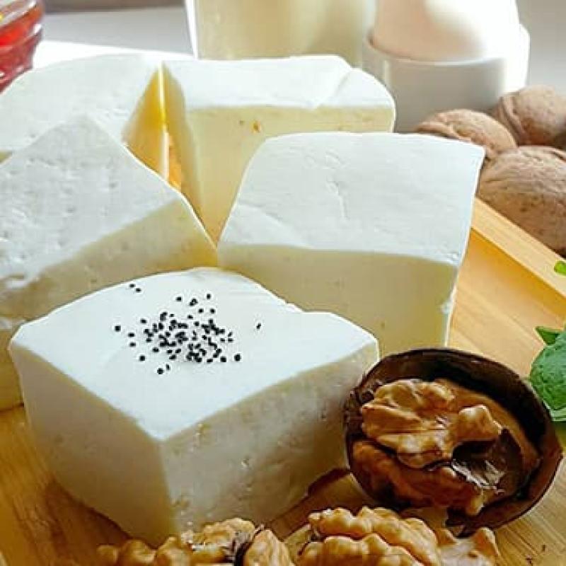 پنیر محلی سبلان | سوغاتی اصیل با خواص پروبیوتیک
